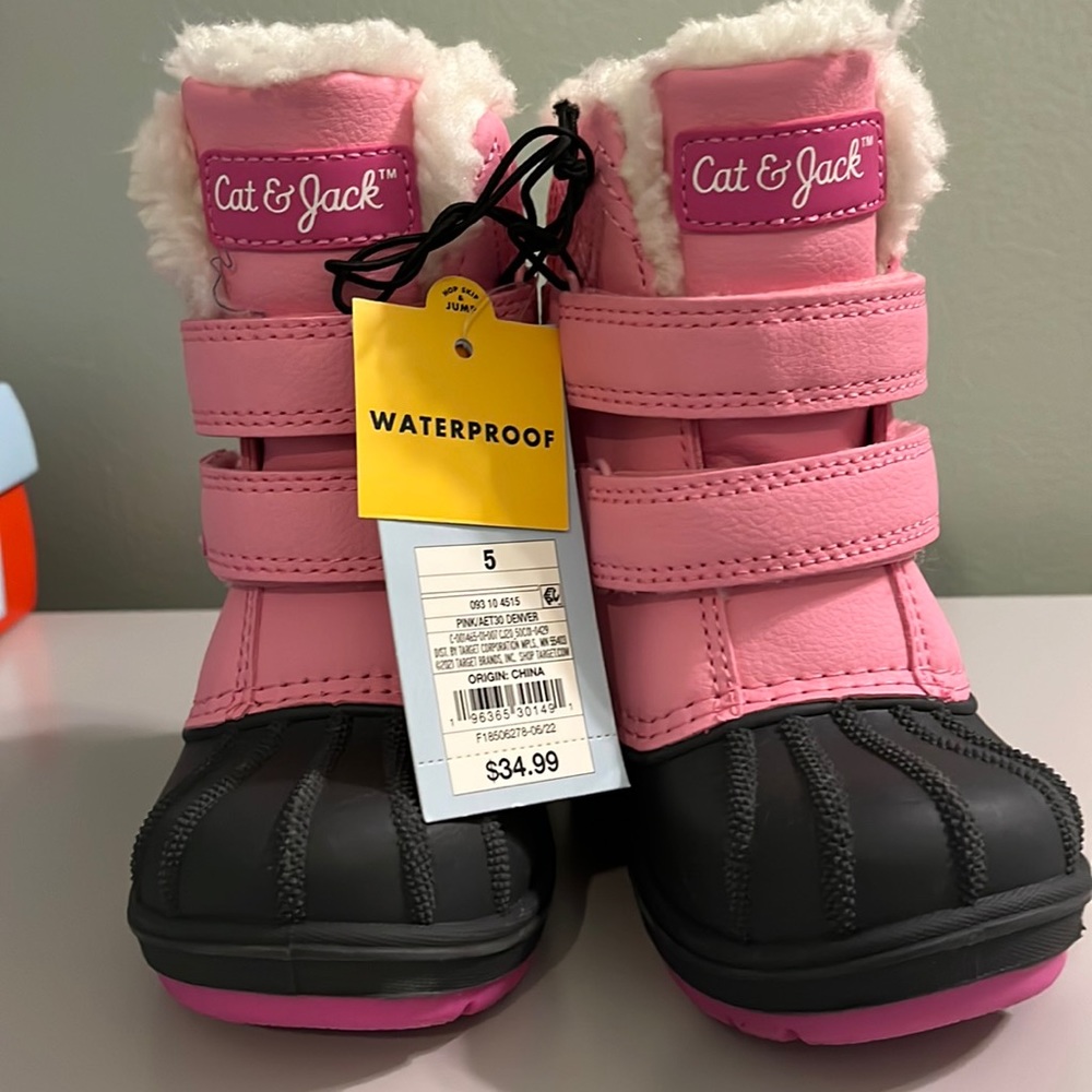 Cat and Jack girls snow boots